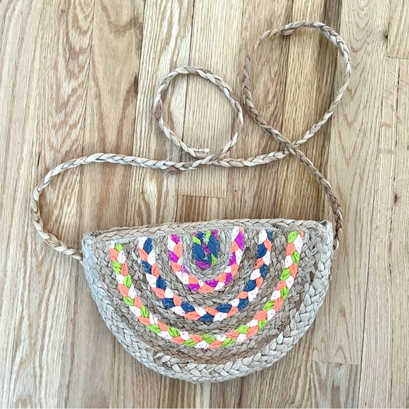 American Eagle Straw Crossbody Bag - Picture 2 of 6